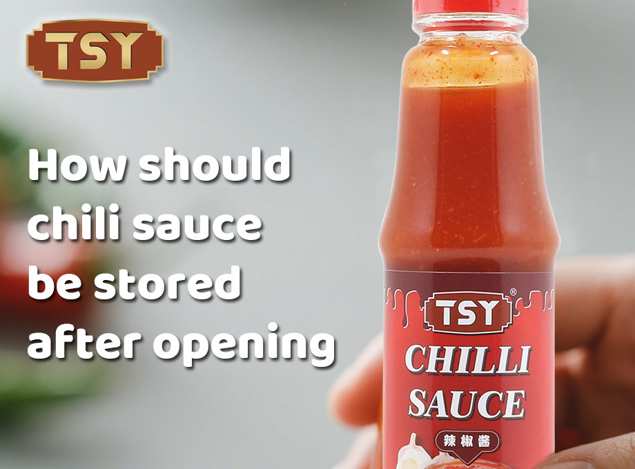 Wie sollte Chili -Sauce nach der Öffnung aufbewahrt werden?